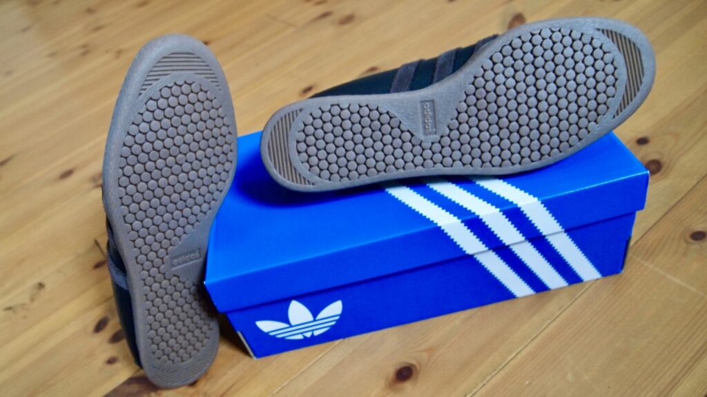 adidas-tobacco アウトソール