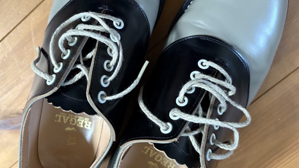 靴紐はガッツリ緩める